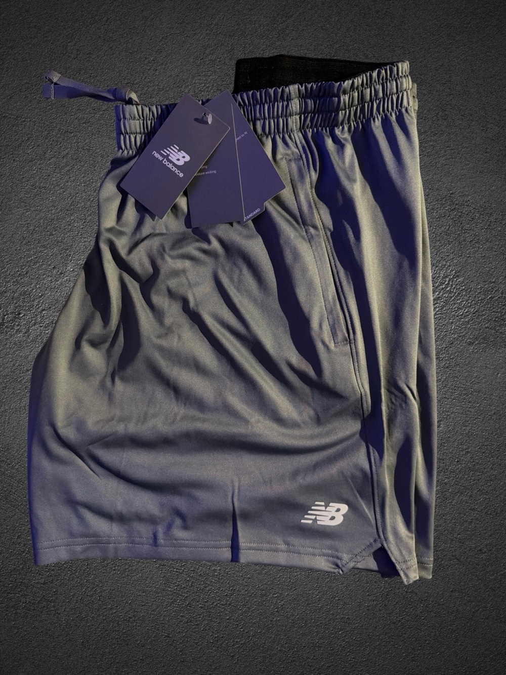 “NWT” New Balance Men’s Activate Tech Shorts  (GunMetal) - Size XL (TMMS763)